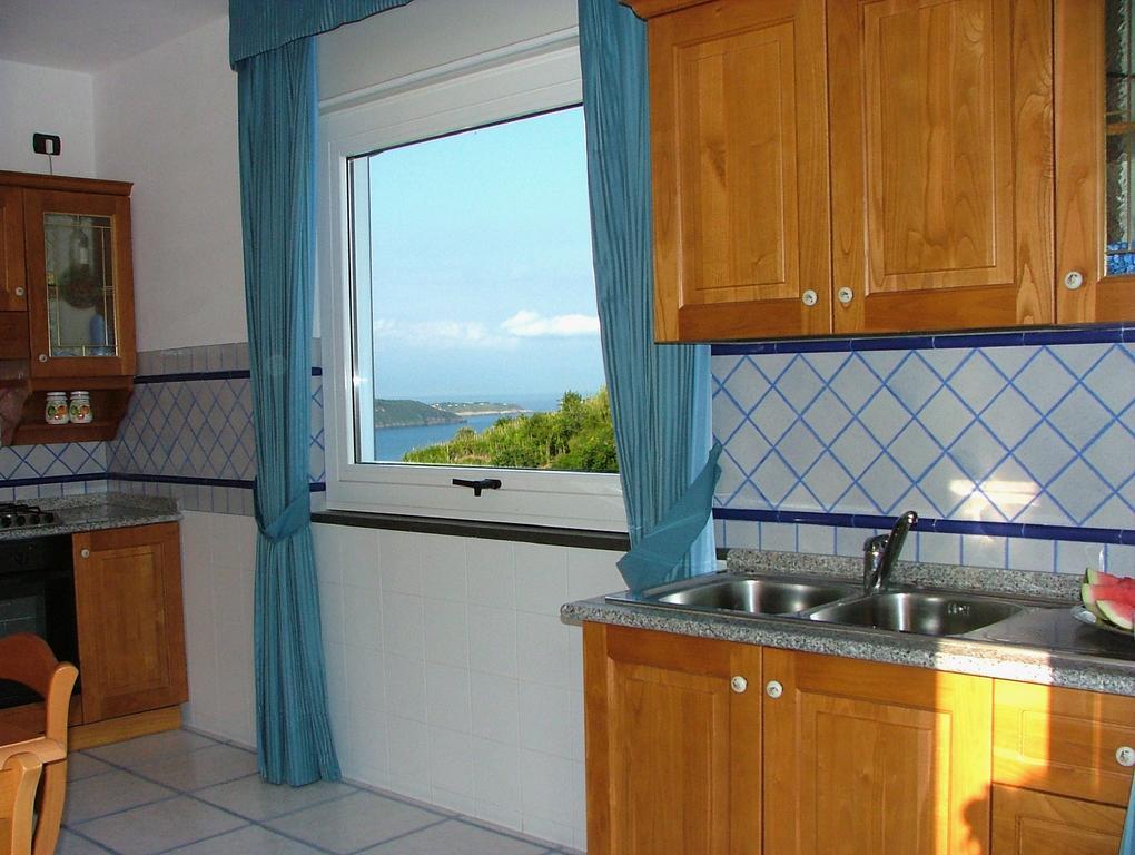 Barano dʼIschia Villa Rosalia الغرفة الصورة